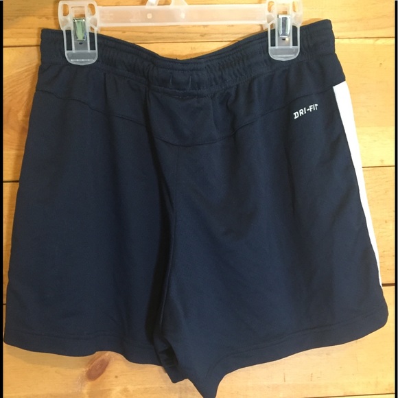 Nike Dri-Fit shorts - Picture 2 of 4